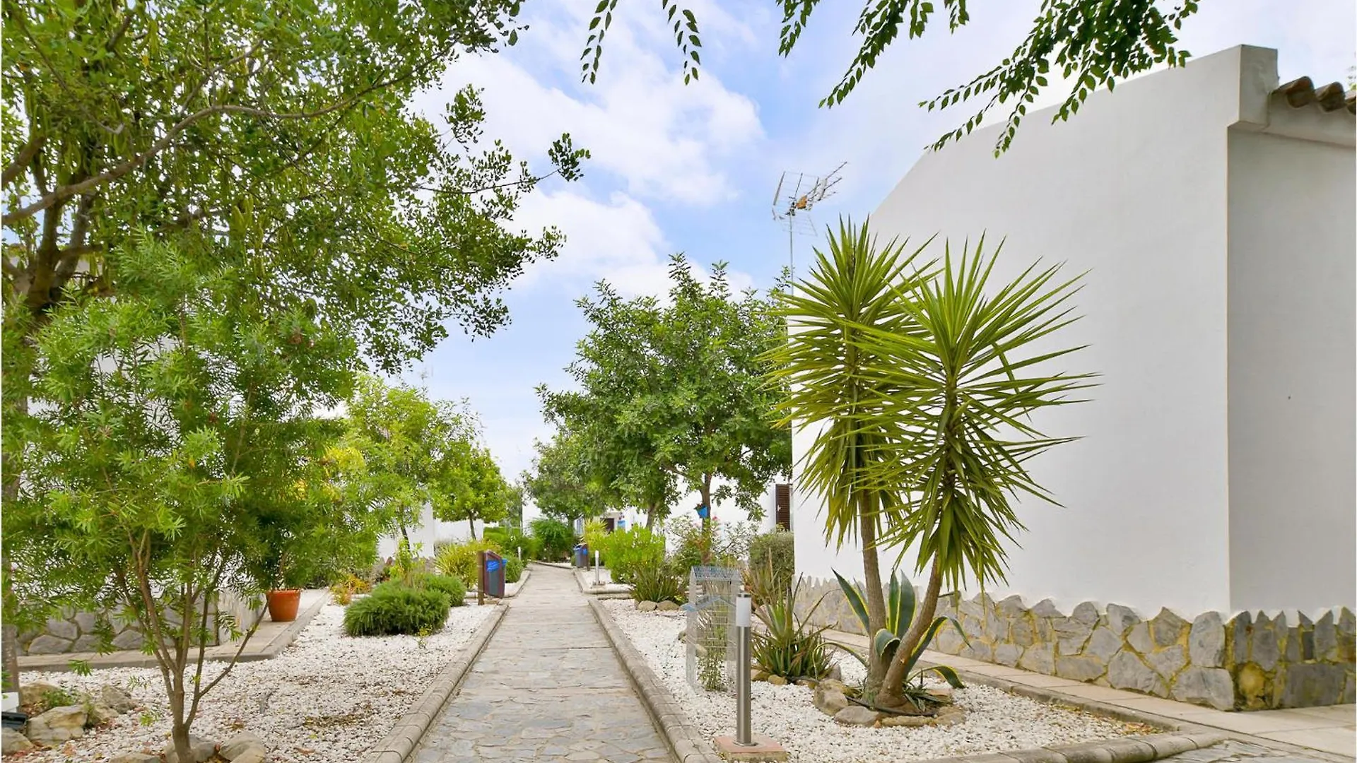 Vakantiehuis Pet Friendly Home In El Coronil With Kitchenette